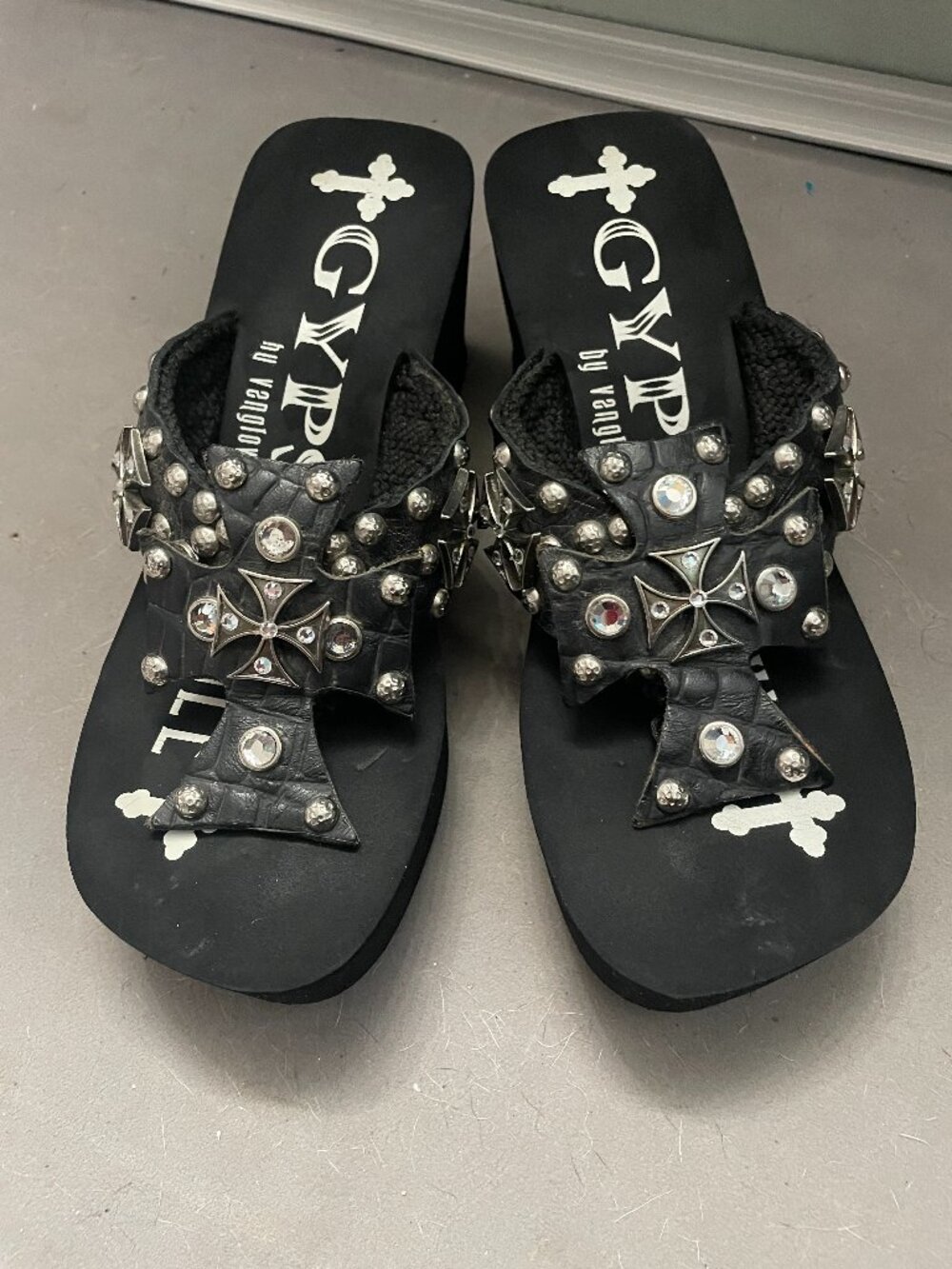 Gypsy Soule Black Platform Foam Rhinestone Embellished Flip Flop Women's Sz 7